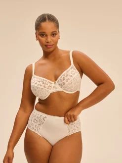 Soutien-gorge avec armatures classique - Naturel