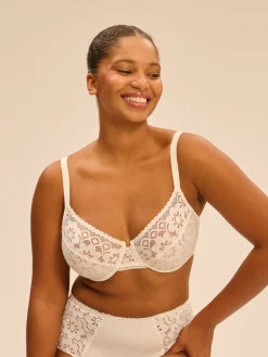 Soutien-gorge avec armatures classique - Naturel