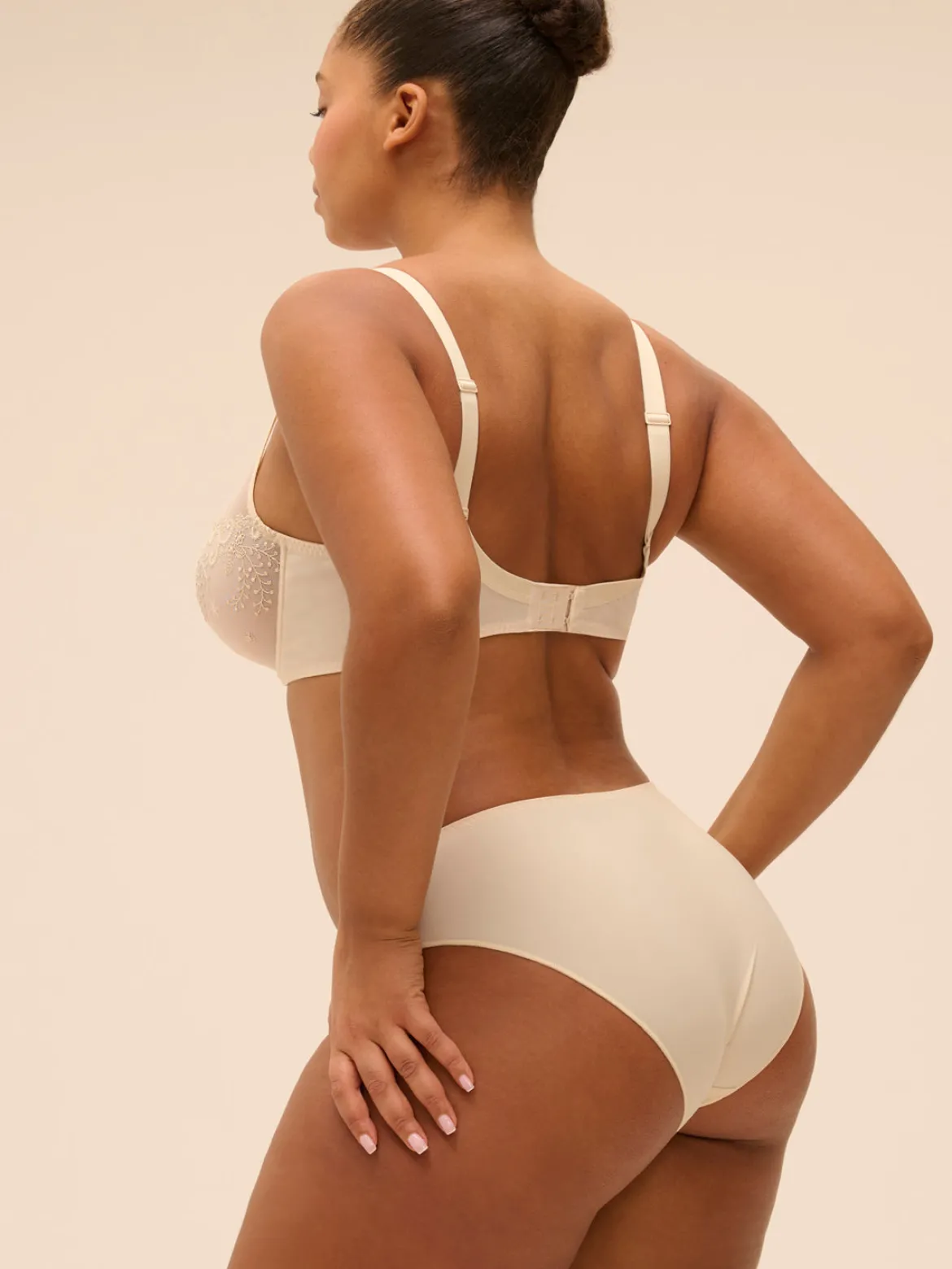 Soutien-gorge avec armatures décolleté plongeant - Beige Topaze
