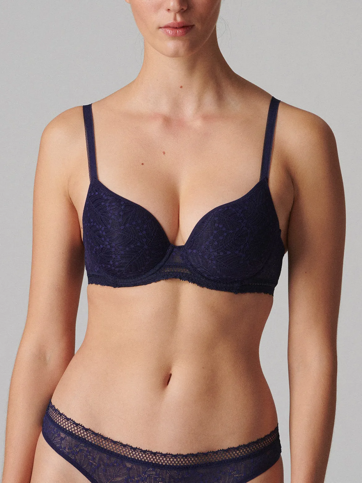 Soutien-gorge spacer décolleté plongeant - Minuit