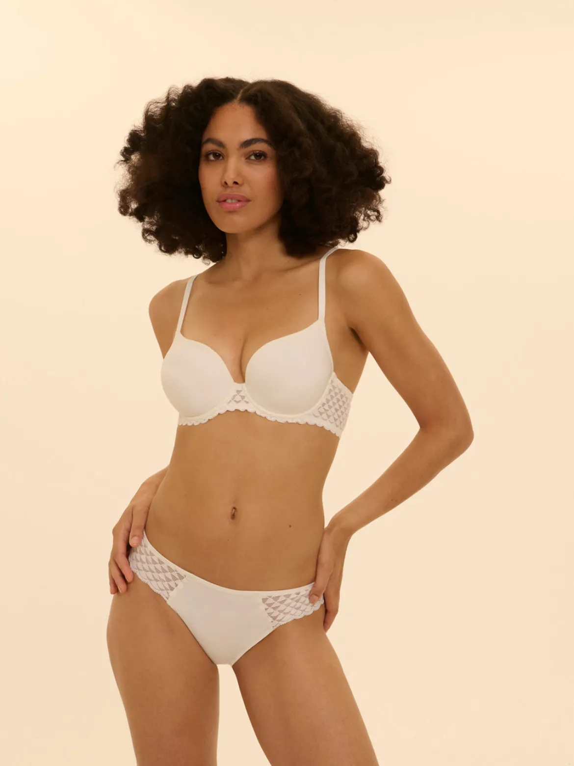 Soutien-gorge spacer décolleté plongeant - Naturel