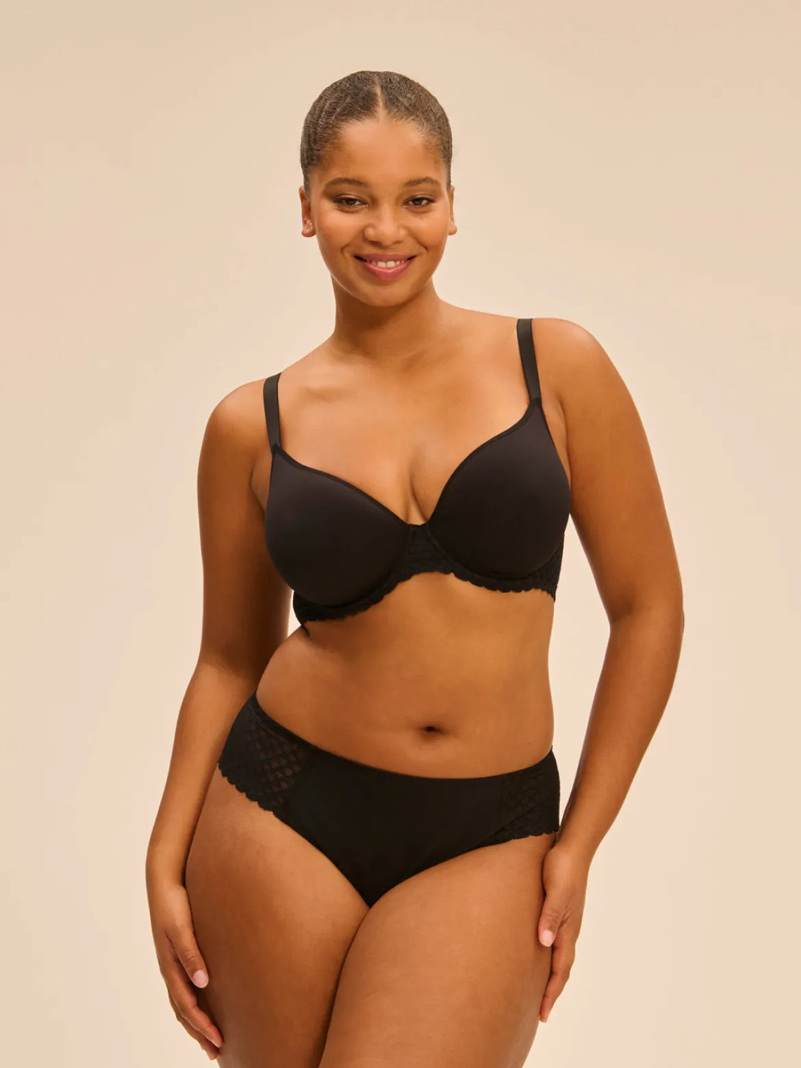 Soutien-gorge spacer décolleté plongeant - Noir