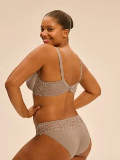 Soutien-gorge spacer décolleté plongeant - Grège