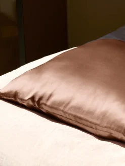 Taie d'oreiller pure soie de mûrier 65x65 - Macchiato